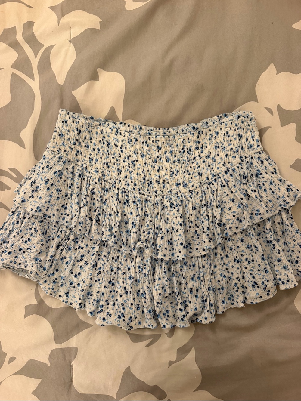 Ruffle mini floral skirt